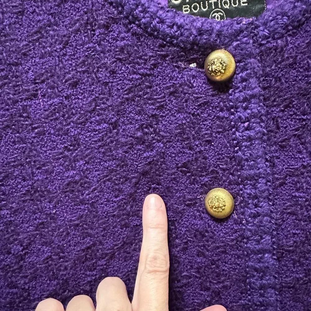 Rare Vintage Chanel Boutique Wool/Silk (tweed-like) Blazer Inner Chain Link